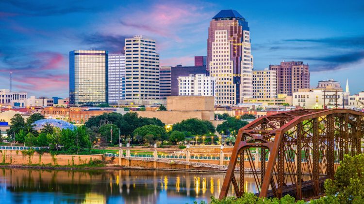 10 Famous Singers from Louisiana