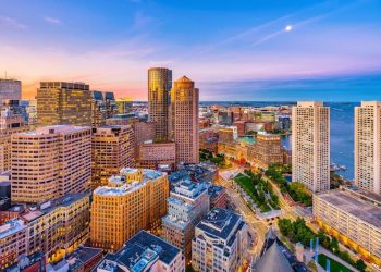 10 Famous Singers from Massachusetts