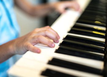 15 Best Piano Players of All Time