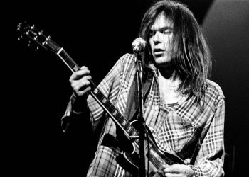 10 Best Neil Young Songs of All Time