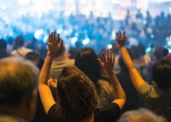 15 Best Christian Songs of All Time