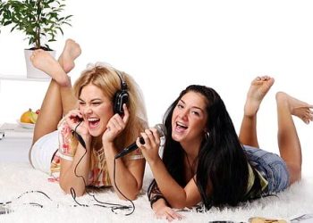 15 Best Karaoke Songs for Women of All Time