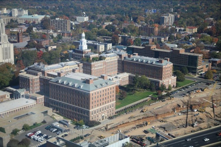 10 Famous Singers from Connecticut