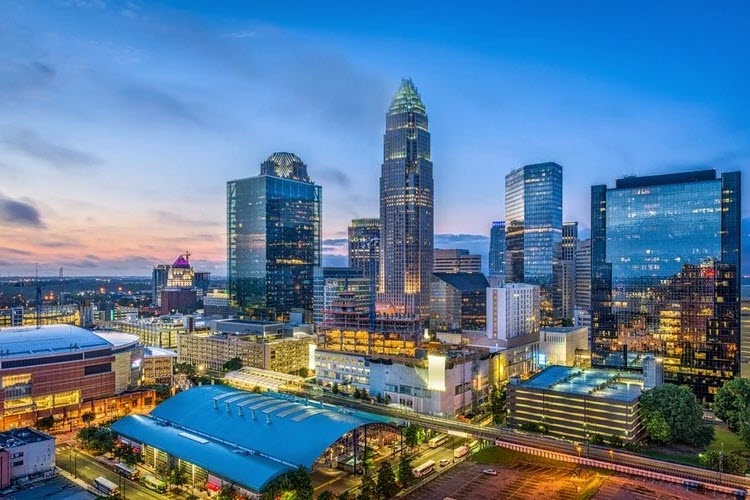 10 Famous Singers from North Carolina