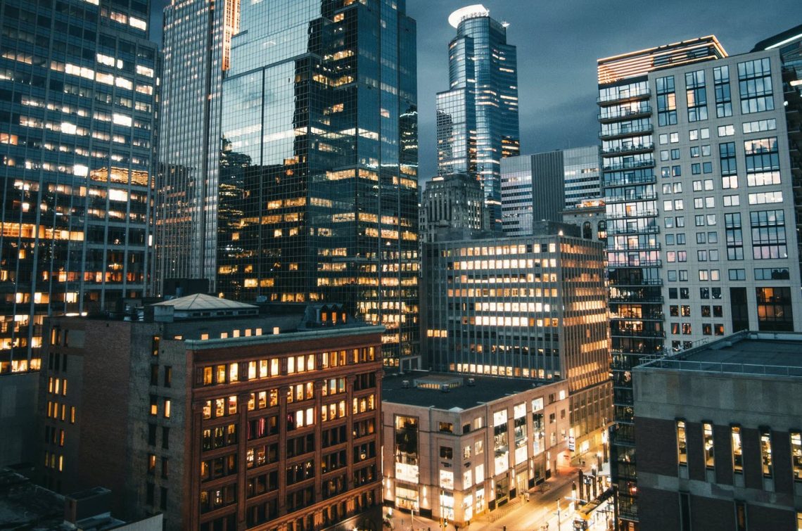 10 Famous Singers from Minnesota