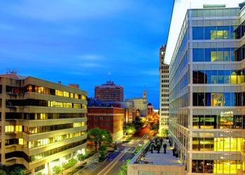 10 Famous Singers from Mississippi