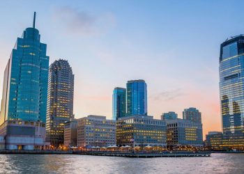 10 Famous Singers from New Jersey