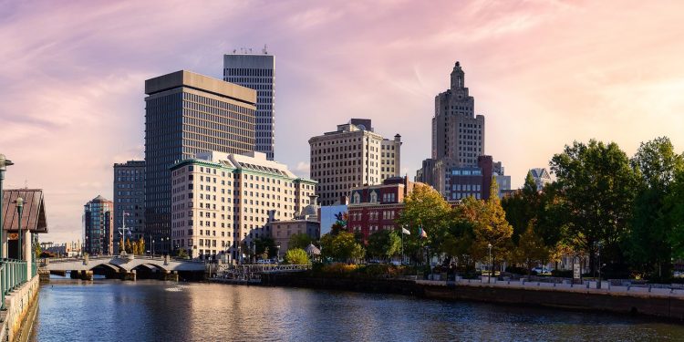 10 Famous Singers from Rhode Island