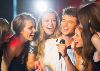 15 Best Karaoke Singers of All Time