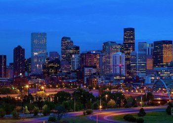 10 Famous Singers from Colorado