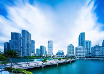 10 Famous Singers from Florida