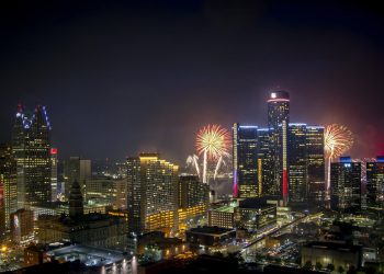 10 Famous Singers from Michigan