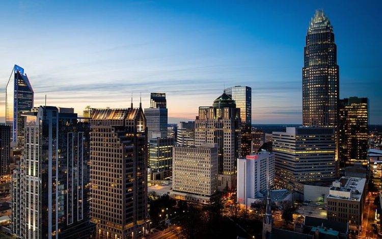 10 Famous Singers from North Carolina