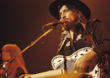 10 Best Waylon Jennings Songs of All Time