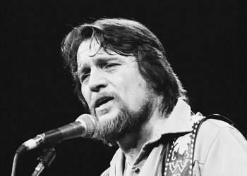 10 Best Waylon Jennings Songs of All Time