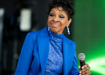 10 Best Gladys Knight Songs of All Time