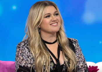 10 Best Kelly Clarkson Songs of All Time