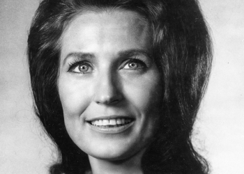 10 Best Loretta Lynn Songs of All Time