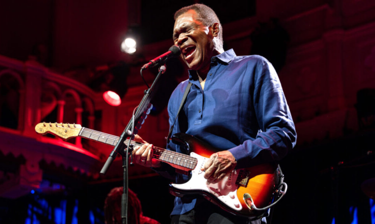 10 Best Robert Cray Band Songs of All Time