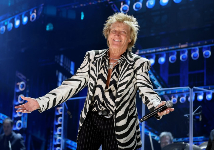 10 Best Rod Stewart Songs of All Time