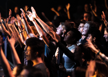 10 Best Worship Songs of All Time