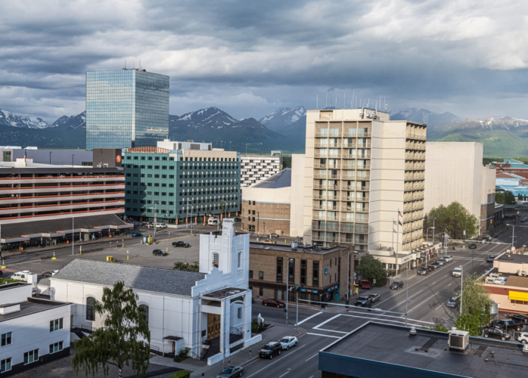 10 Famous Singers from Alaska