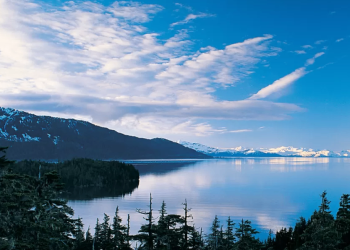 10 Famous Singers from Alaska