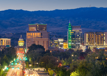 10 Famous Singers from Idaho