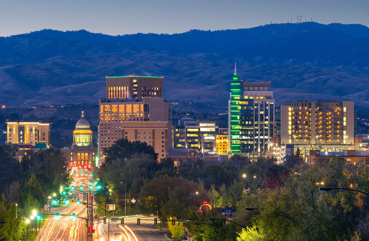 10 Famous Singers from Idaho
