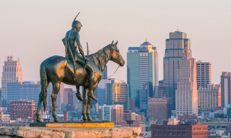 10 Famous Singers from Kansas