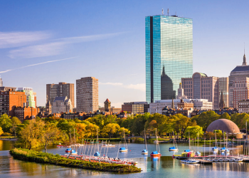 10 Famous Singers from Massachusetts