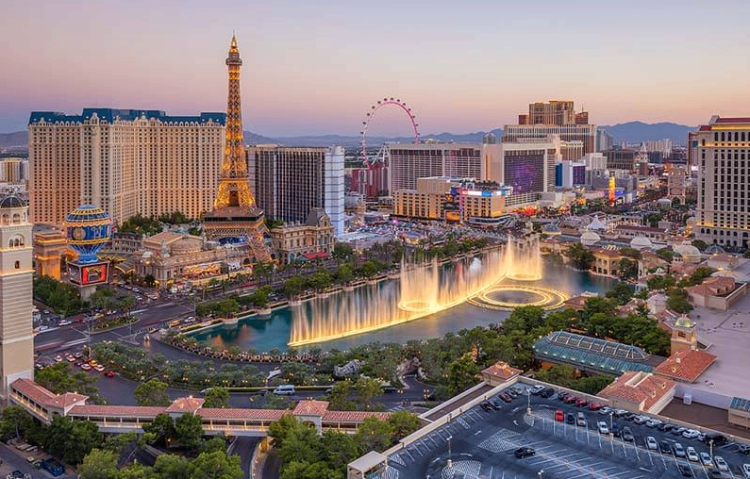 10 Famous Singers from Nevada