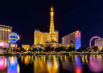 10 Famous Singers from Nevada