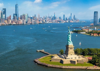 10 Famous Singers from New York
