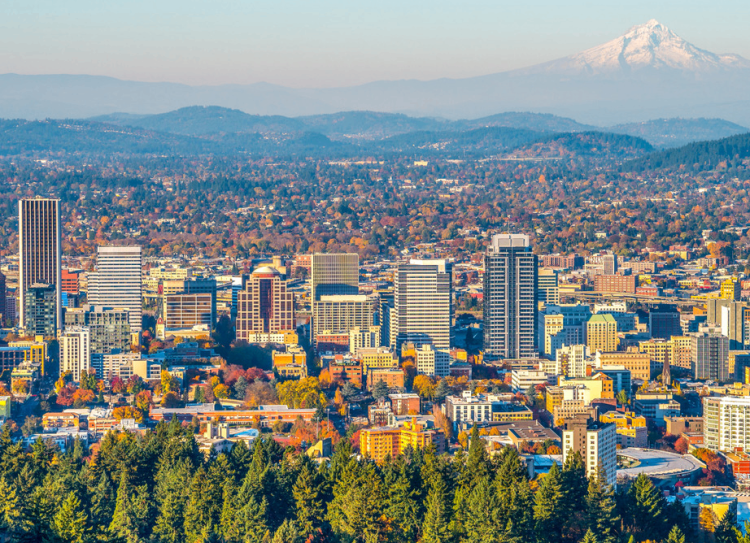10 Famous Singers from Oregon
