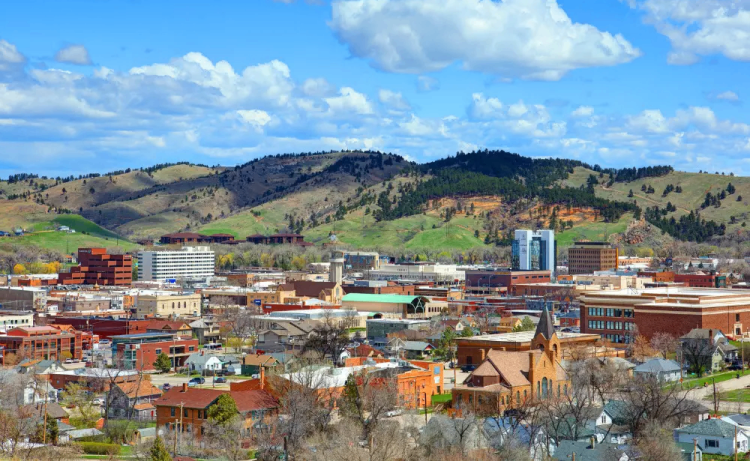 10 Famous Singers from South Dakota