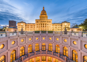 10 Famous Singers from Texas