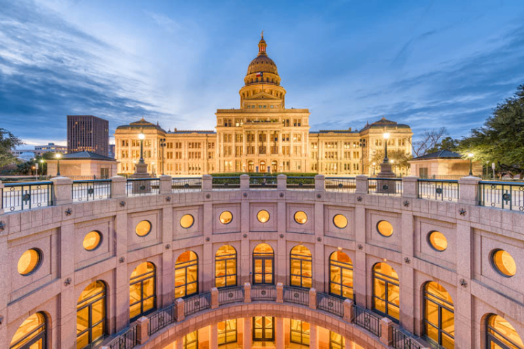 10 Famous Singers from Texas