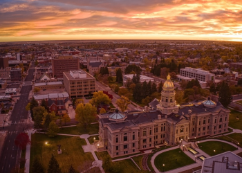 10 Famous Singers from Wyoming
