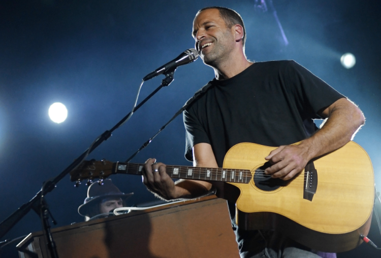 15 Best Acoustic Songs of All Time
