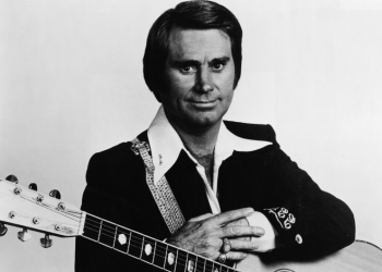 15 Best Country Singers of All Time