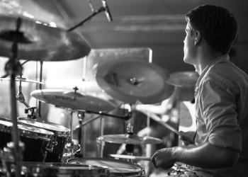 15 Best Drummers of All Time