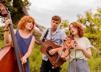 15 Best Folk Bands of All Time