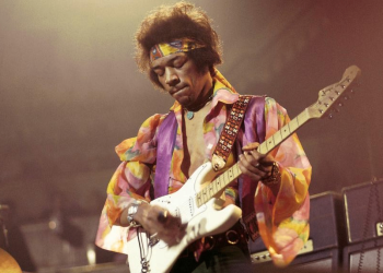 15 Best Guitar Players of All Time