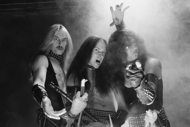 15 Best Heavy Metal Songs of All Time