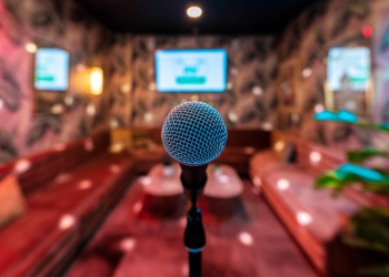 15 Best Karaoke Songs of All Time