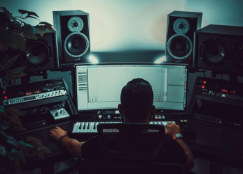 15 Best Music Producers of All Time