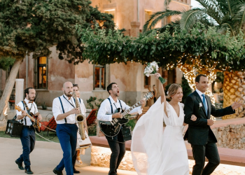 15 Best Wedding Songs of All Time