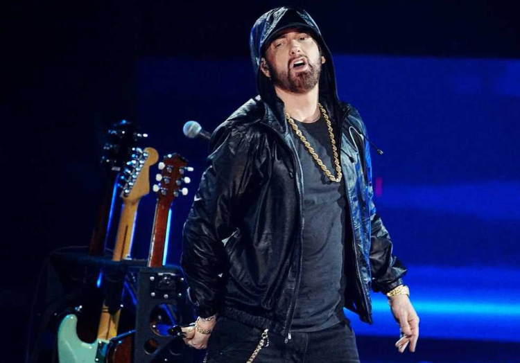 15 Best White Rappers of All Time