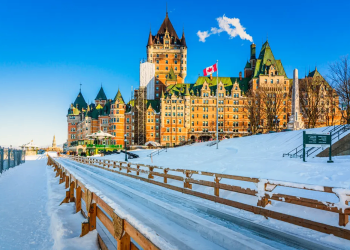 10 Famous Singers from Canada